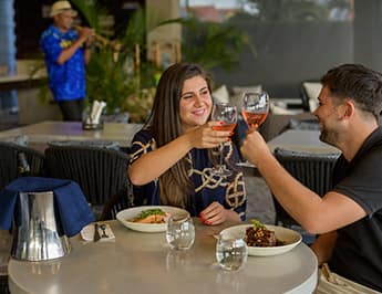cy-by-marriott-bonaire-restaurant-ft-image